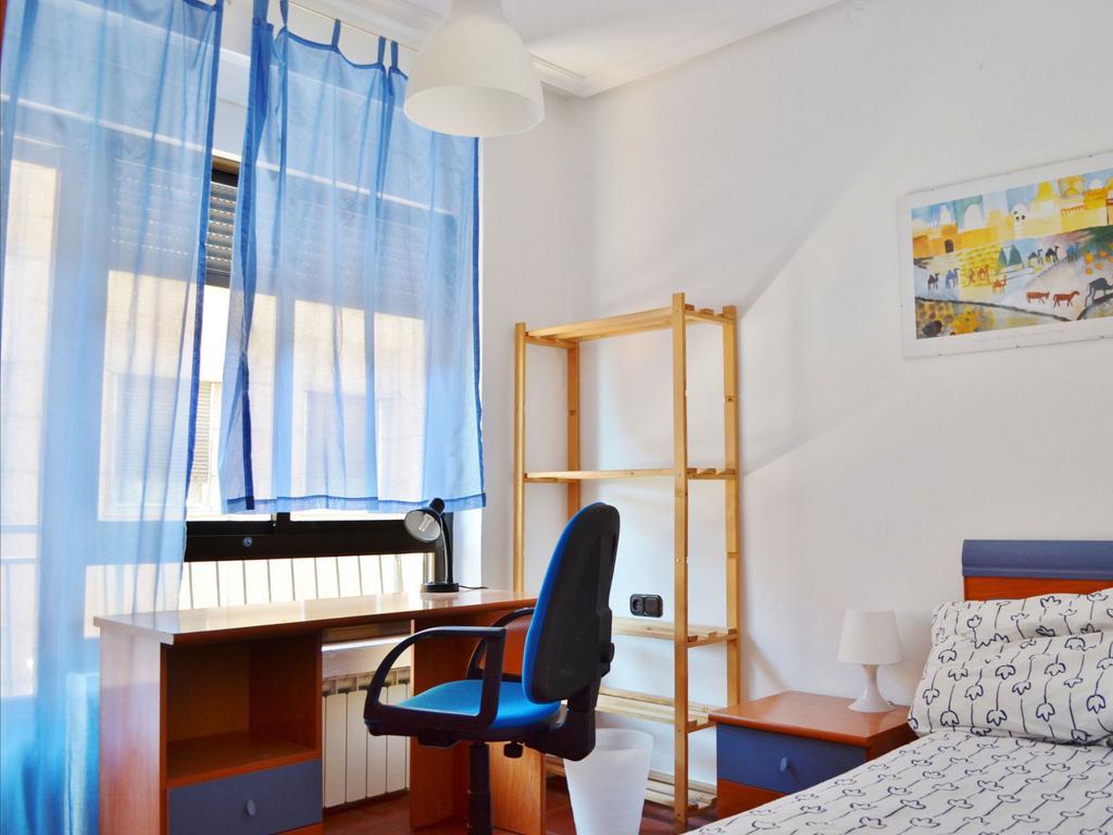 Roomin Hostel Salamanca Ruang foto